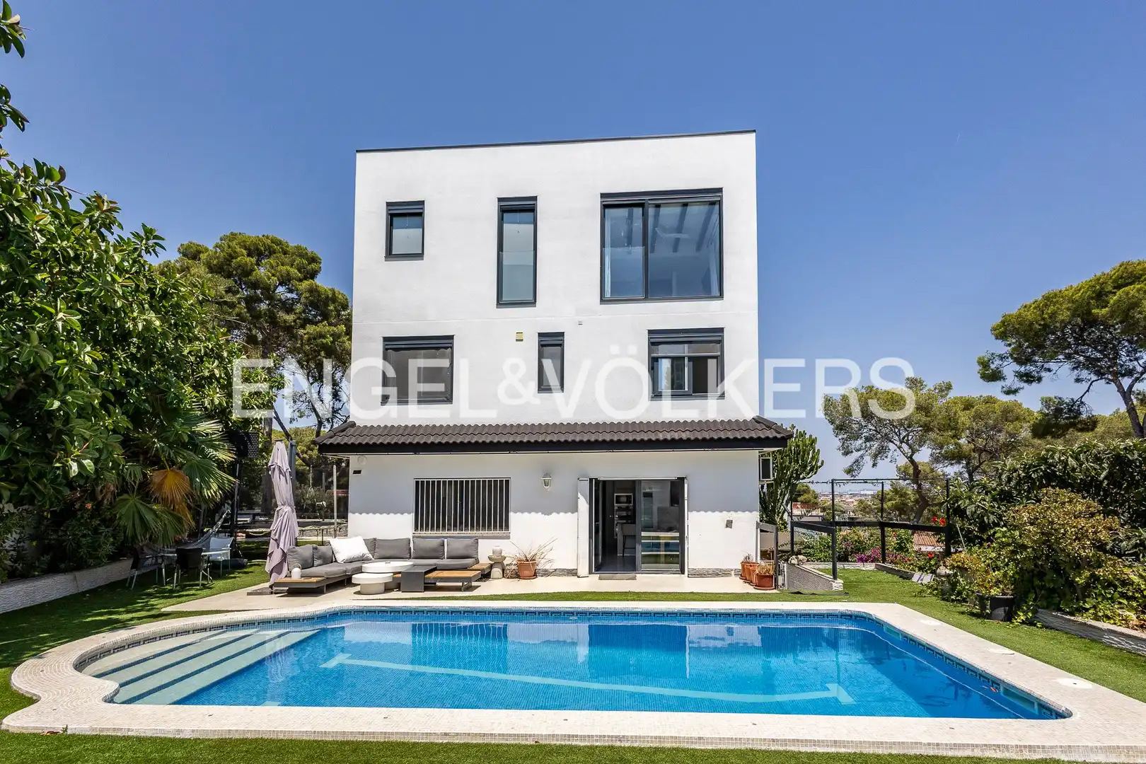 Exterior view of Houses for sale in Castelldefels  with Air Conditioner, Heating and Swimming Pool