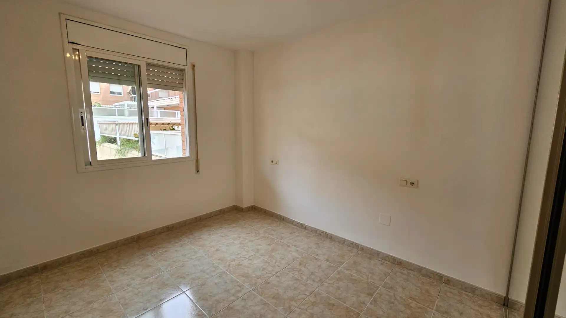 Schlafzimmer von Wohnung zum Verkauf in Tarragona mit Klimaanlage, Terrasse und Ofen