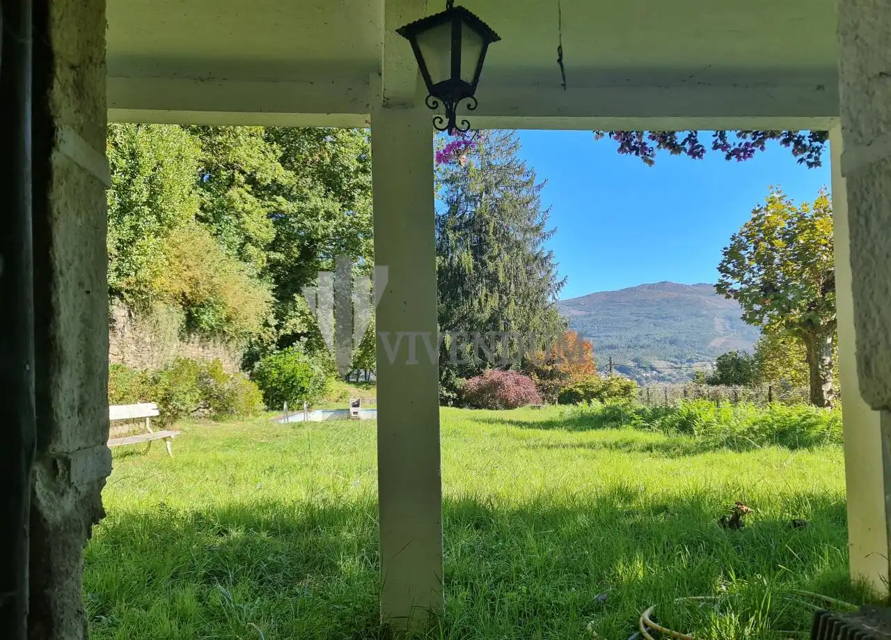 Jardín de Casa o chalet en venta en Redondela con Jardín privado, Trastero y Piscina