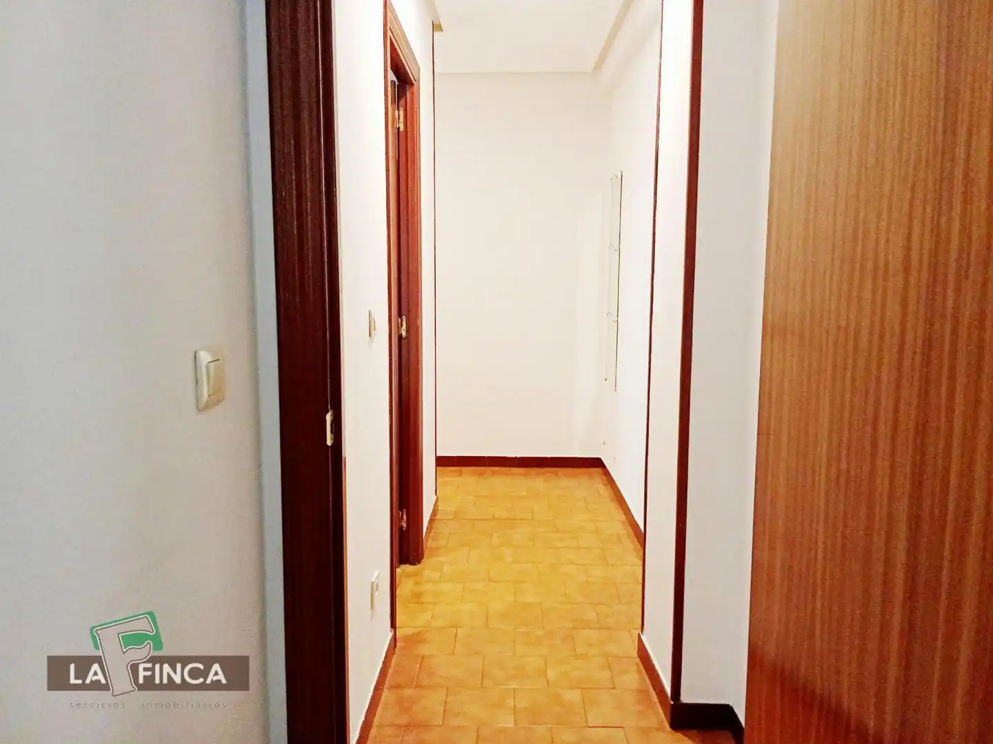 Pis de lloguer en Oviedo  amb Calefacció, Parquet i Terrassa