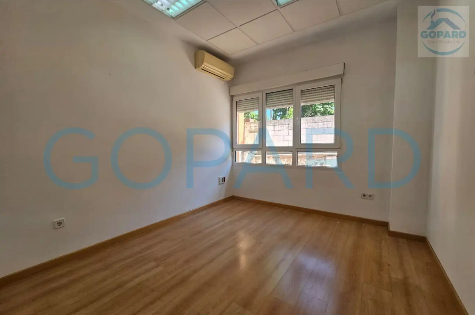 Gewerbefläche zum Verkauf in Villanueva de la Cañada ciudad, imagen 7