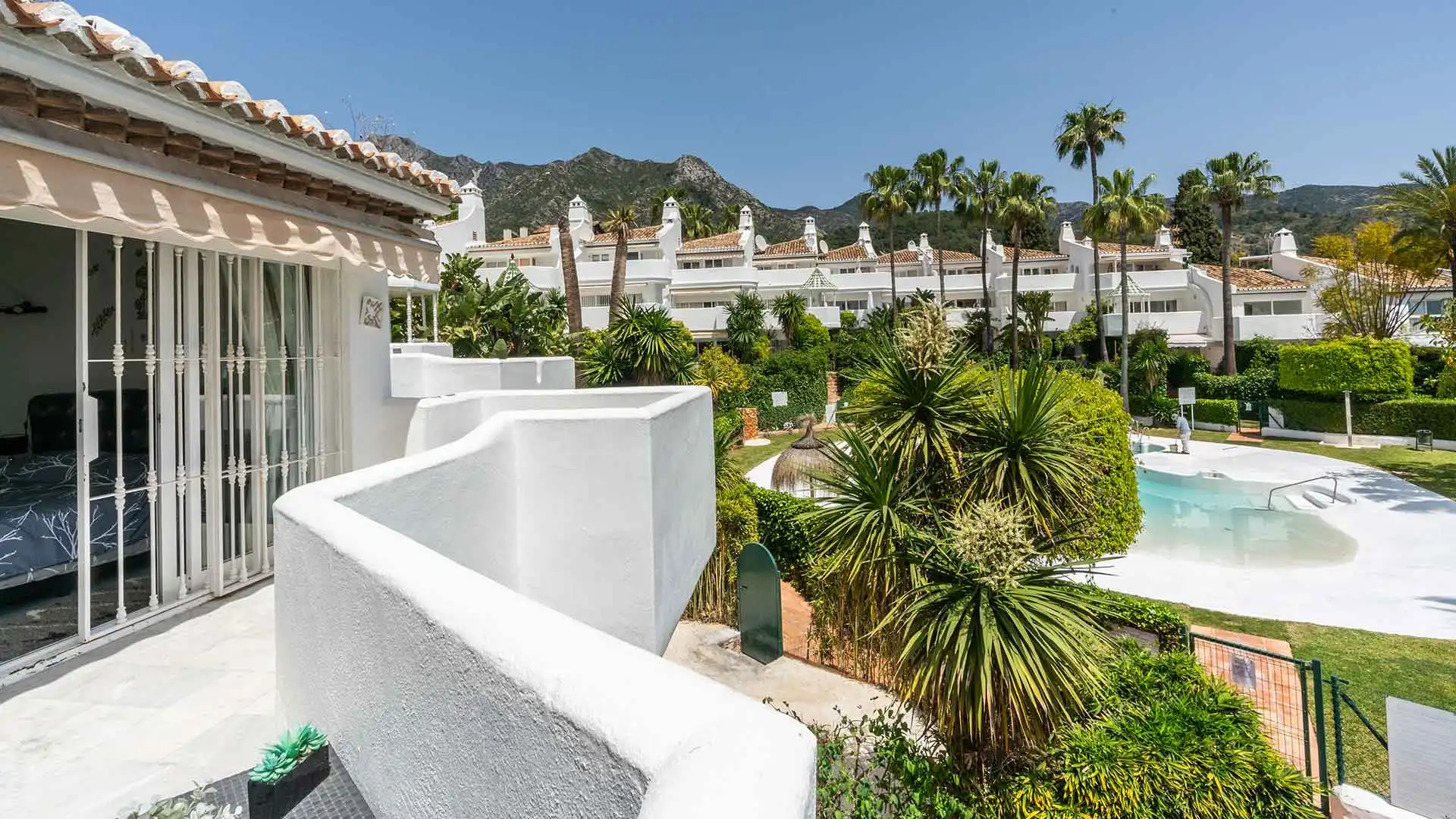 Jardí de Casa adosada en venda en Marbella amb Aire condicionat, Jardí privat i Terrassa