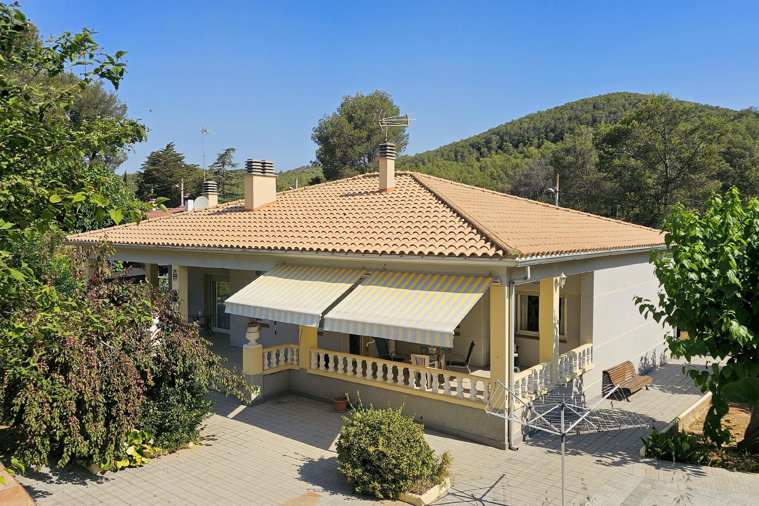 Vista exterior de Casa o xalet en venda en Olivella amb Calefacció i Jardí privat