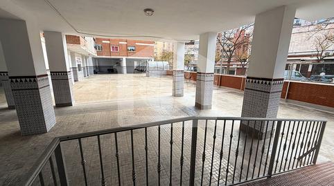 Foto 2 de Pis en venda a Calle Sondalezas, Los Castillejos - La Trinidad, Málaga Capital