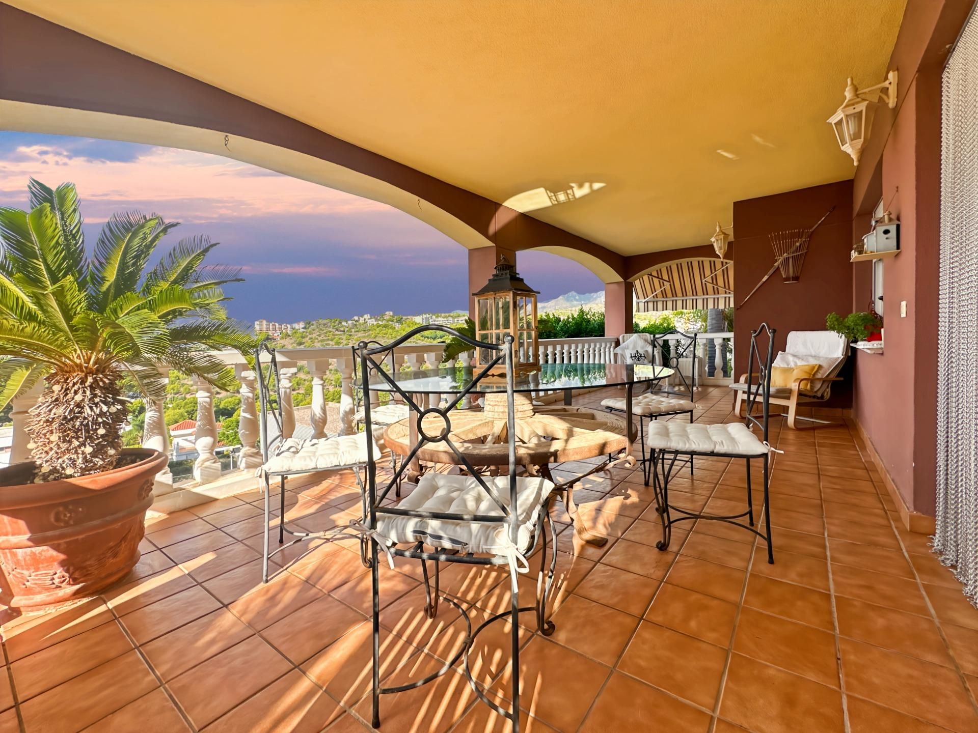 Terrassa de Casa o xalet en venda en Oropesa del Mar / Orpesa amb Jardí privat, Terrassa i Piscina