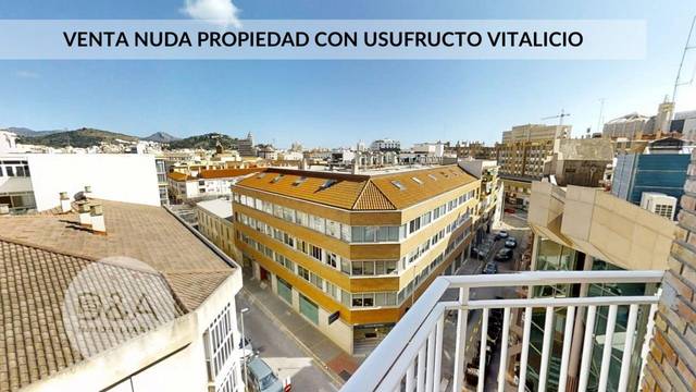 Piso en Venta en Calle ALMANSA en Perchel Norte