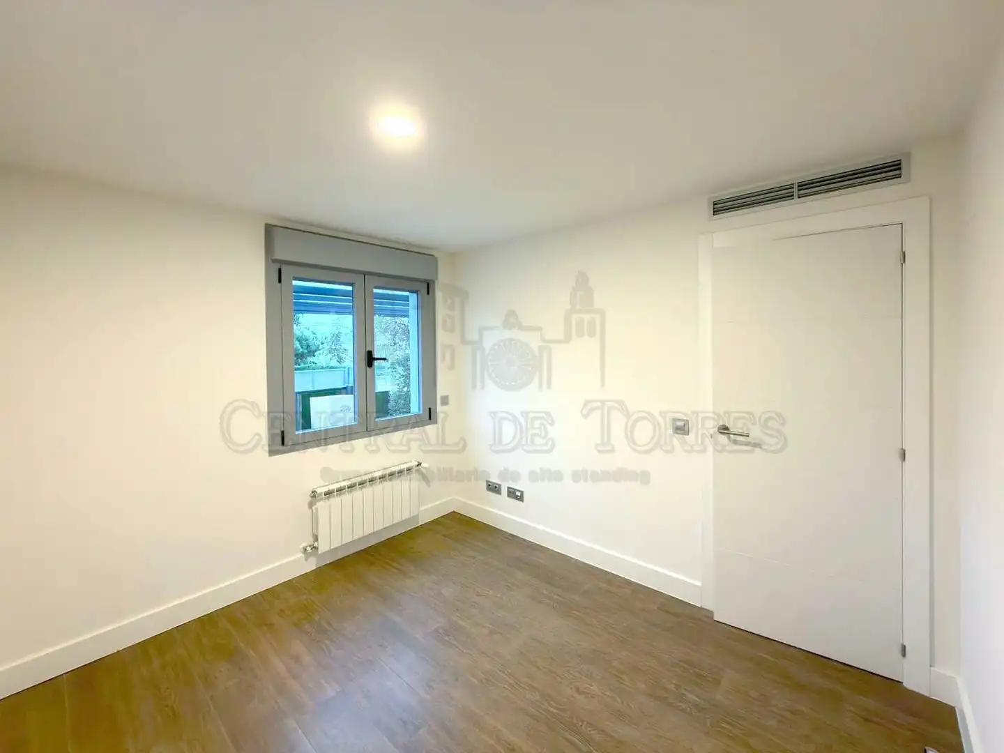Detached homes for rent in Calle Francisco de Vitoria, Valenoso