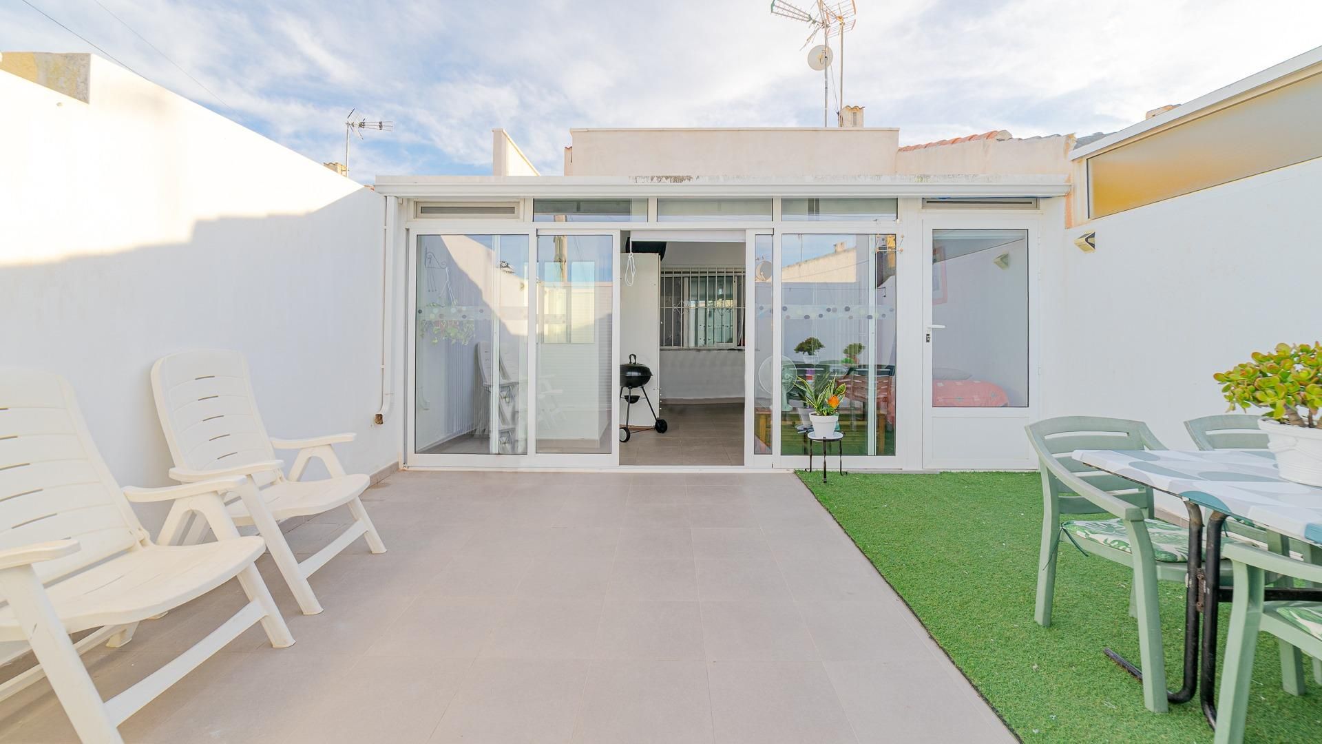 Terrace of House or chalet for sale in Torrevieja