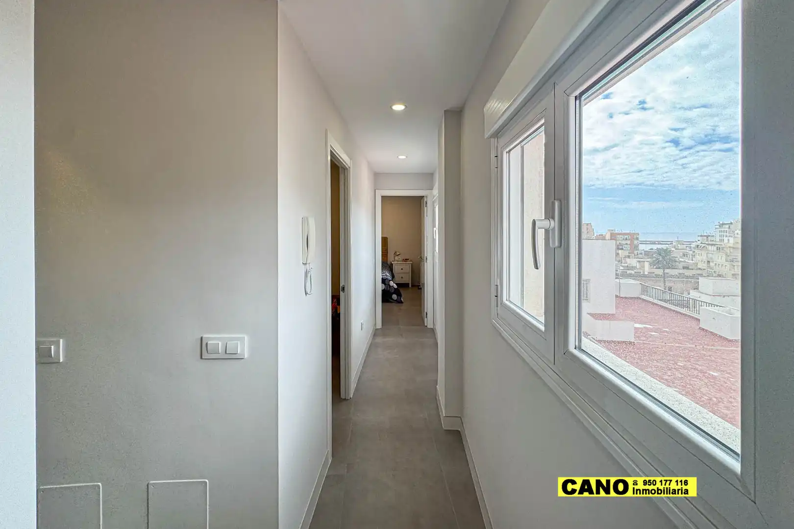 Piso en venta en Paseo de Almeria, Centro