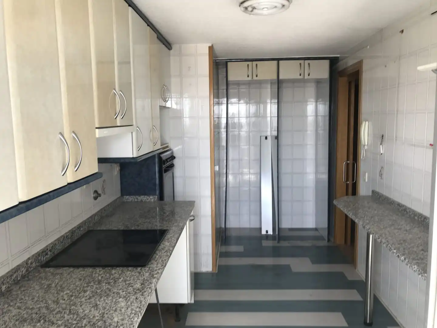 Cocina de Piso en venta en Madrid