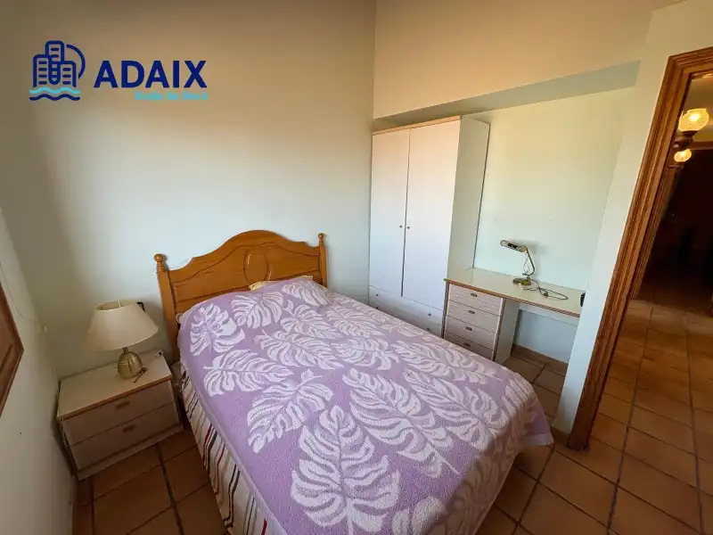 Habitación de Casa o chalet en venta en Roda de Berà con Terraza, Trastero y Horno