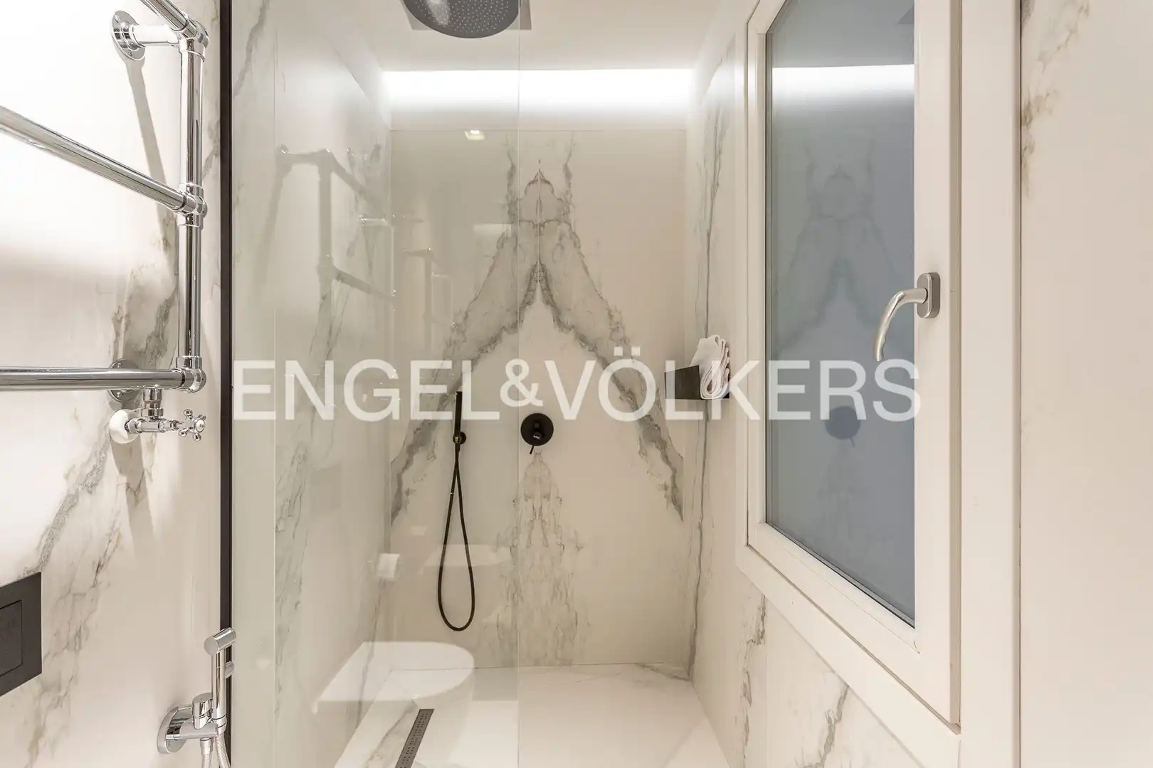 Badezimmer von Wohnung zur Miete in Chamberí
