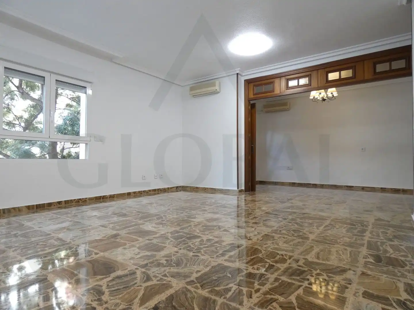 Flat for rent in Calle Ángel Bruna, 20, Ensanche