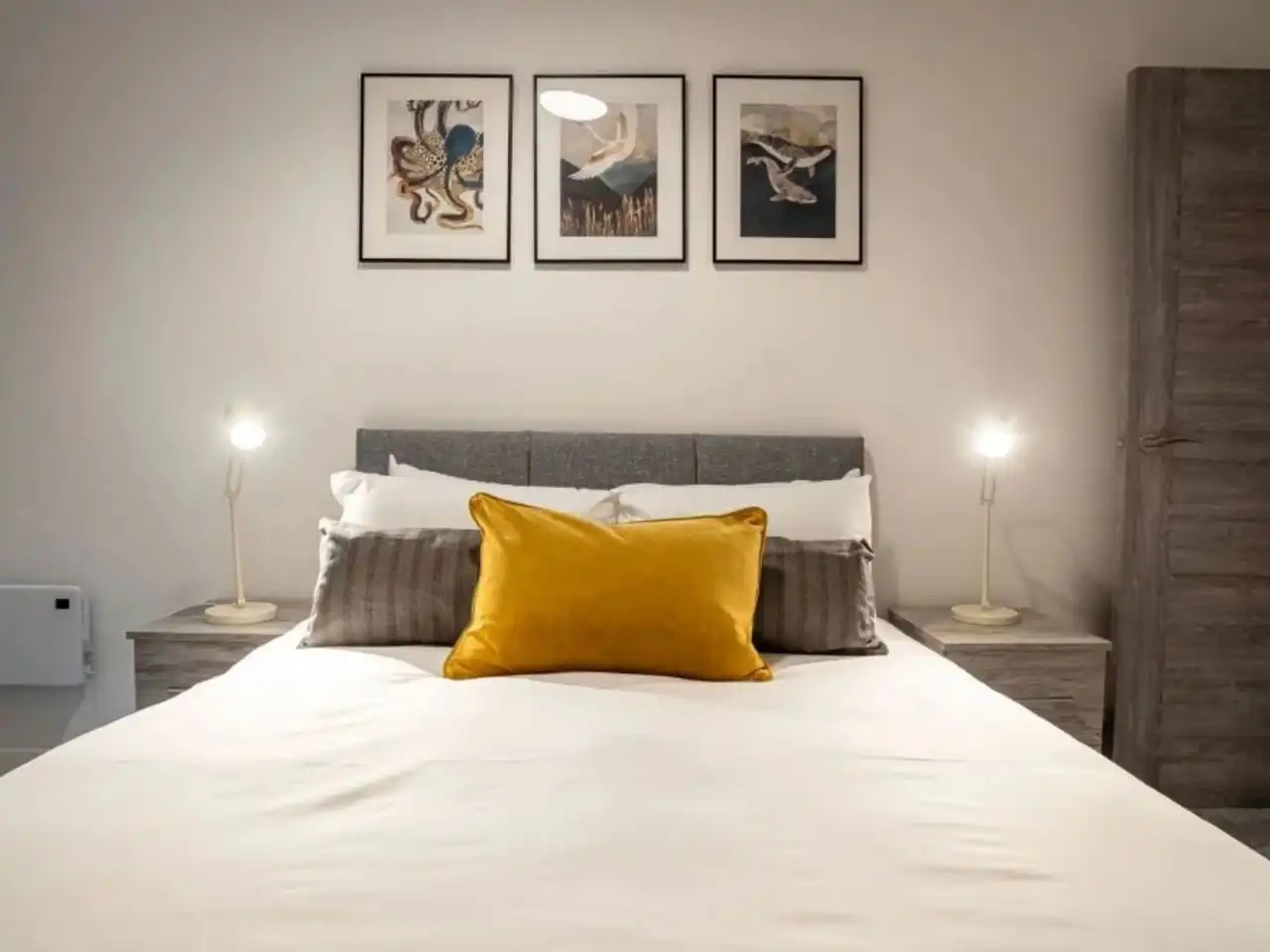 Bedroom of Apartments for rent in Centre Històric