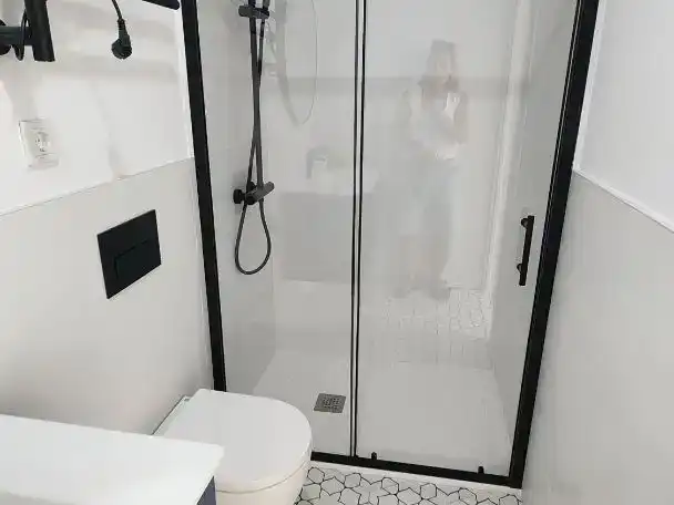 Baño de Piso en venta en Madrid con Aire acondicionado, Jardín privado y Piscina