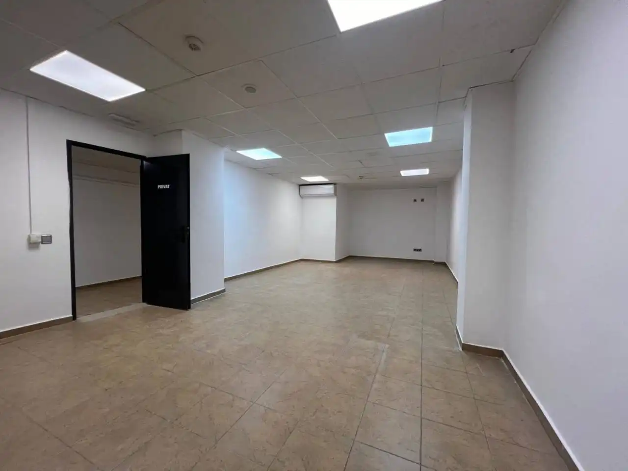 Local comercial de lloguer a Calle Navarra, imagen 18