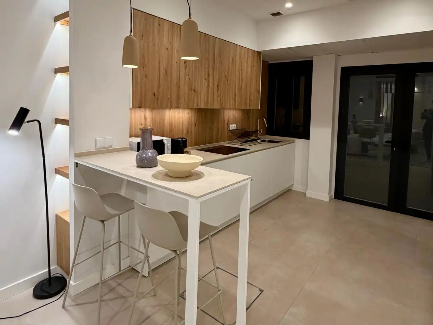 Cuina de Loft en venda en Sevilla amb Aire condicionat, Calefacció i Moblat