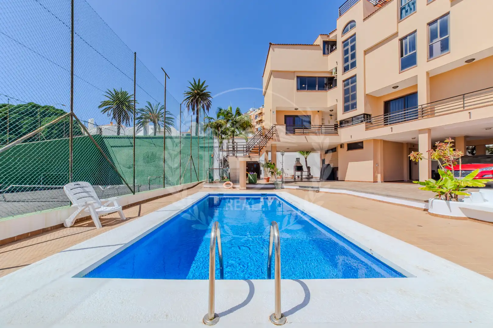 Vista exterior de Casa o xalet en venda en Santa Cruz de Tenerife amb Aire condicionat, Calefacció i Jardí privat