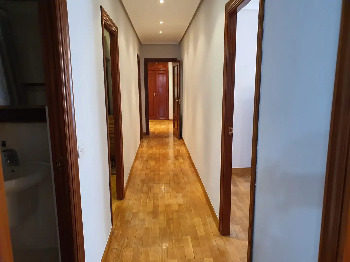 Wohnung zum Verkauf in Palencia mit Heizung, Parkett und Abstellraum