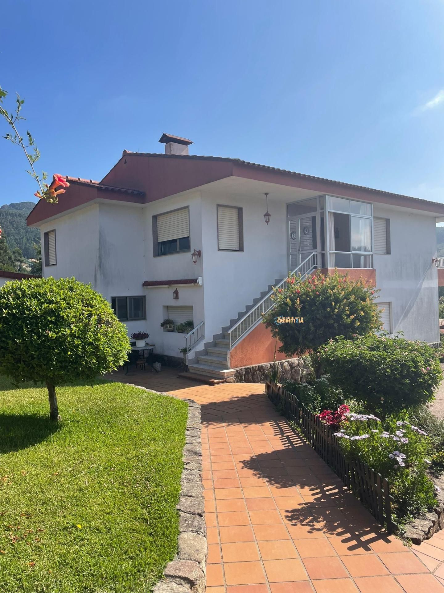 Exterior view of House or chalet for sale in Nigrán  with Heating, Private garden and Terrace