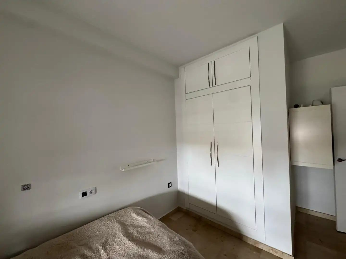 Schlafzimmer von Einfamilien-Reihenhaus zur Miete in Granada mit Klimaanlage, Heizung und Privatgarten