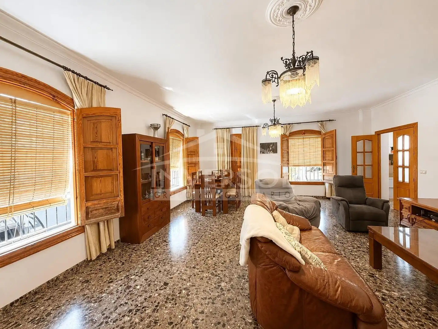 Sala d'estar de Casa o xalet en venda en Adra amb Aire condicionat, Calefacció i Jardí privat