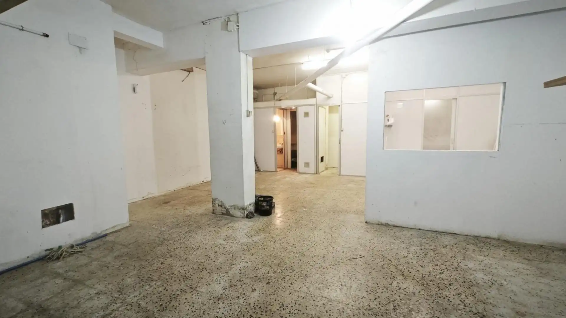 Local en venta en Carrer SALINAS, Vila de Gràcia