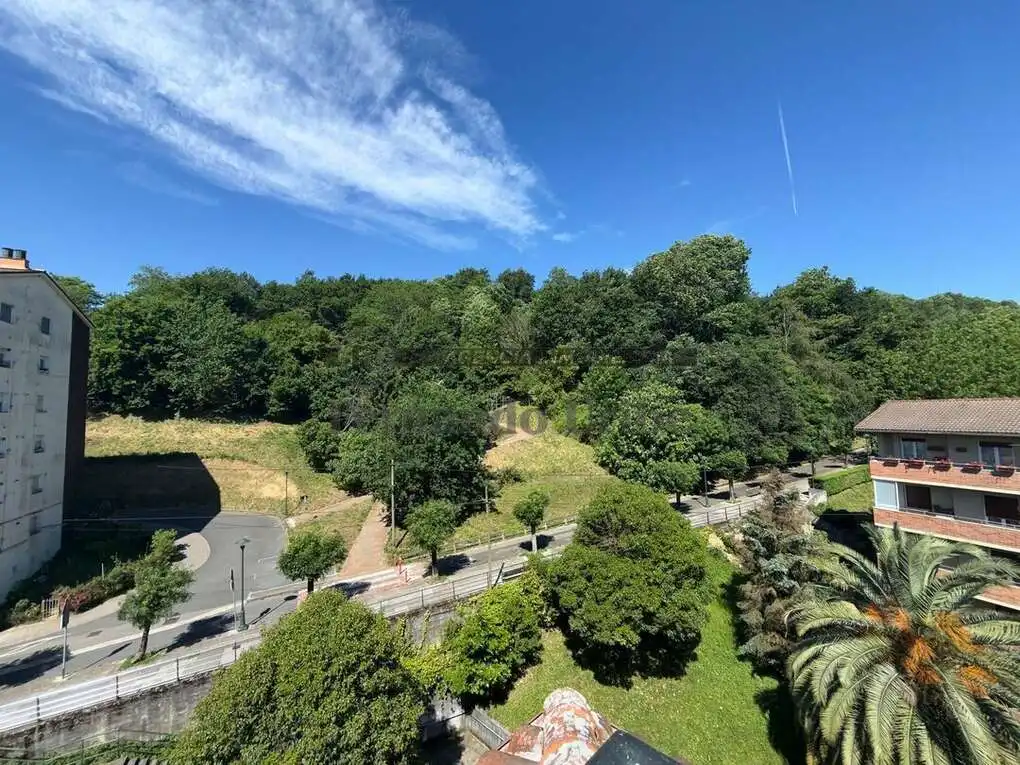 Vista exterior de Dúplex en venta en Berriz con Calefacción, Terraza y Trastero
