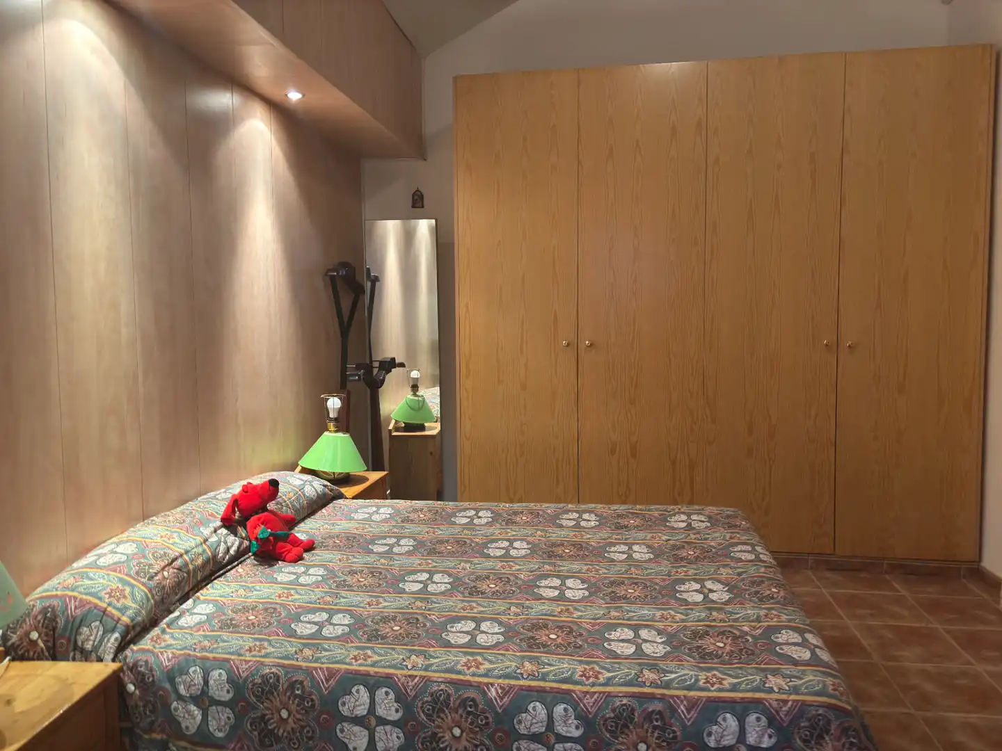 Schlafzimmer von Country house zum Verkauf in Flix mit Klimaanlage, Privatgarten und Schwimmbad