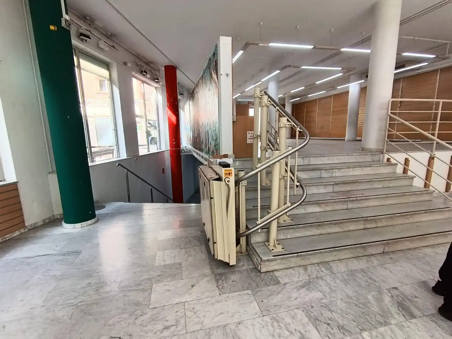 Local comercial de lloguer a Centre - Sant Oleguer, imagen 4