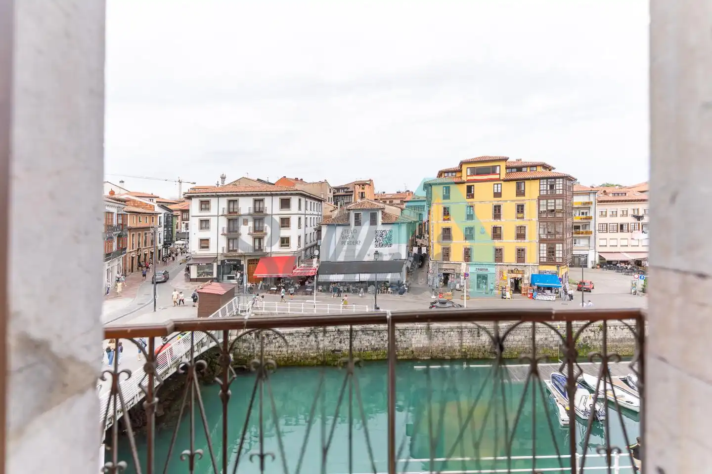 Terraza de Piso en venta en Llanes con Calefacción, Parquet y Balcón