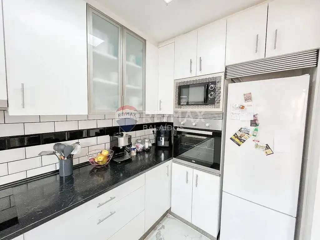 Kitchen of Flat for sale in Vigo   with Heating, Terrace and Storage room