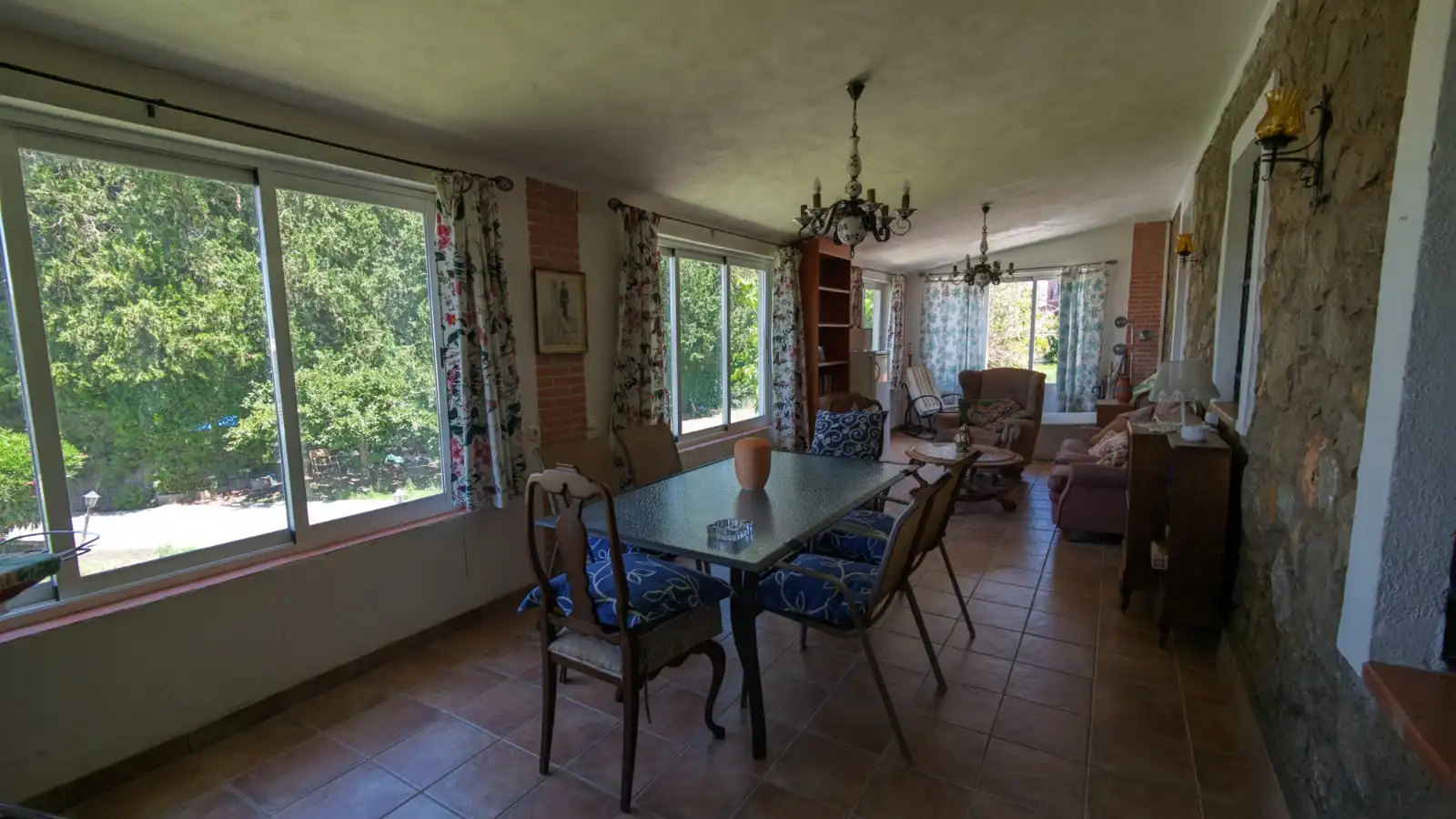 Menjador de Casa o xalet en venda en La Zubia amb Aire condicionat, Jardí privat i Traster