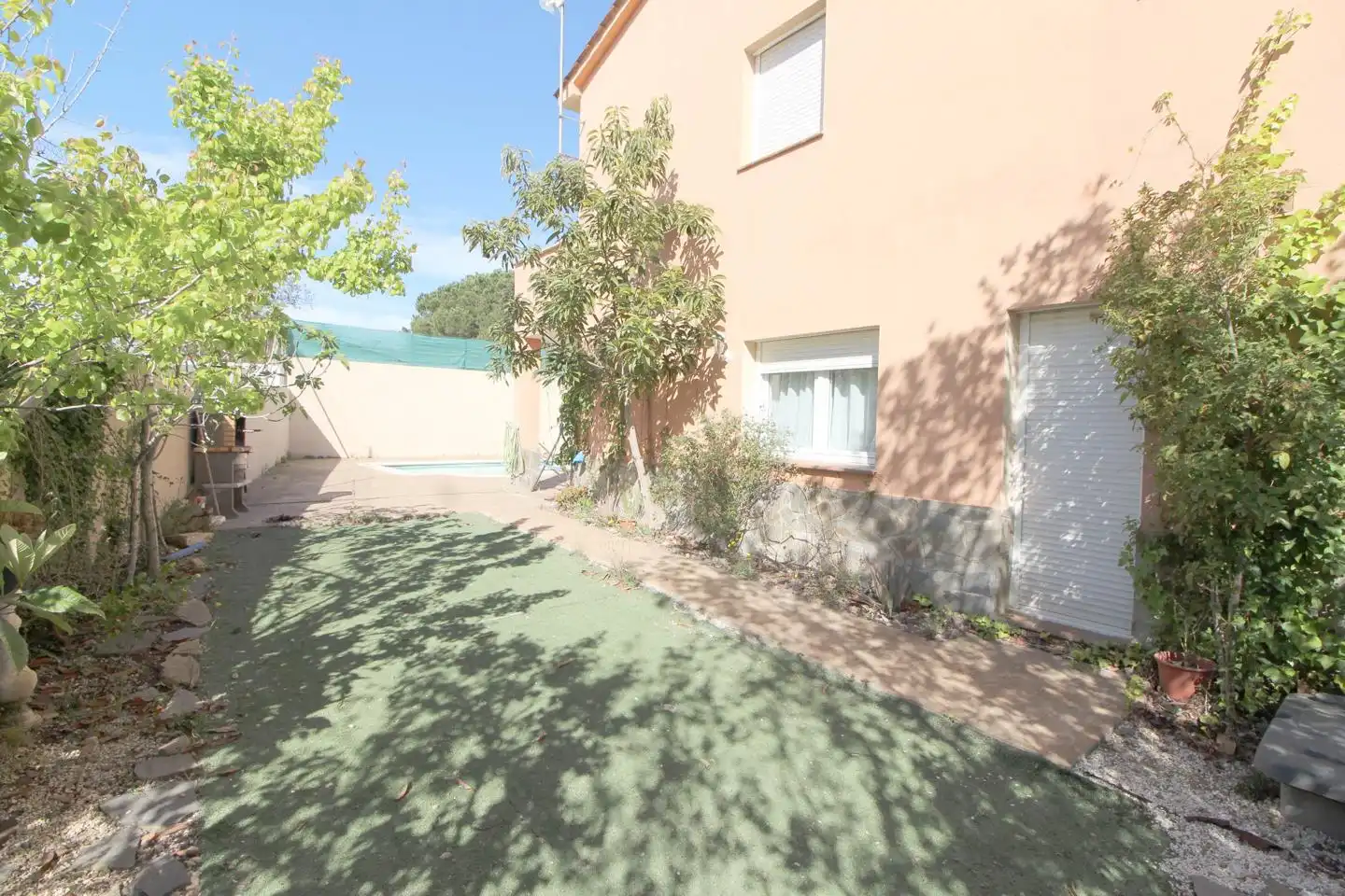 Jardí de Casa adosada en venda en Vidreres amb Terrassa i Piscina