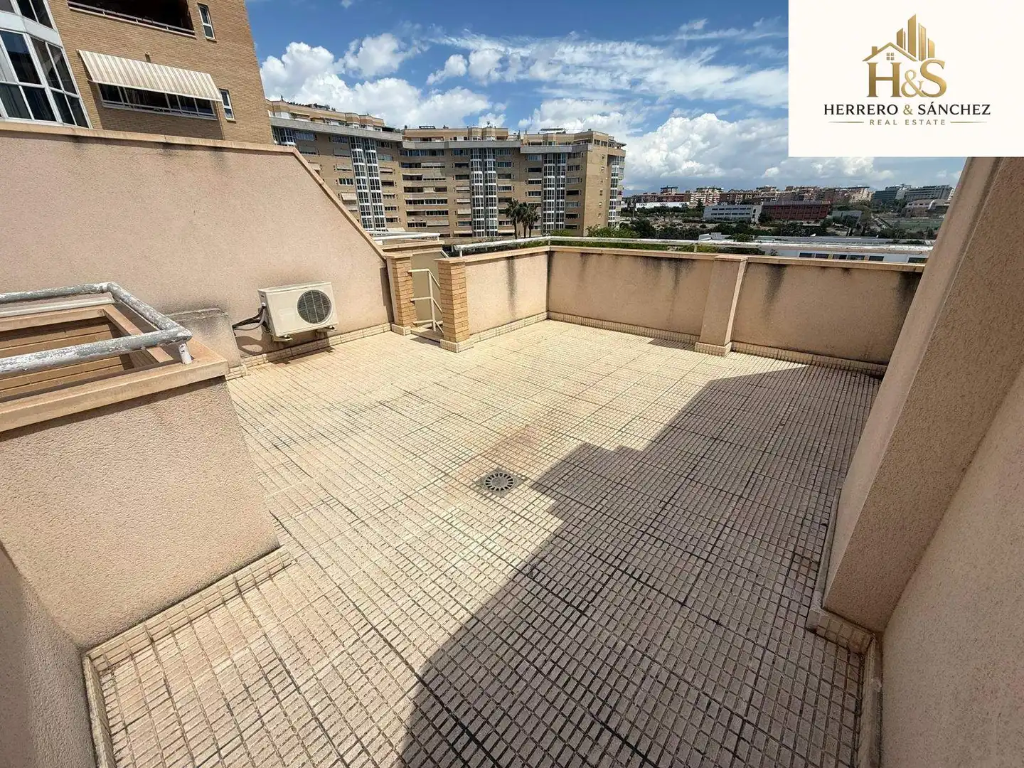 Terrace of Houses for sale in Alicante / Alacant  with Air Conditioner, Heating and Private garden