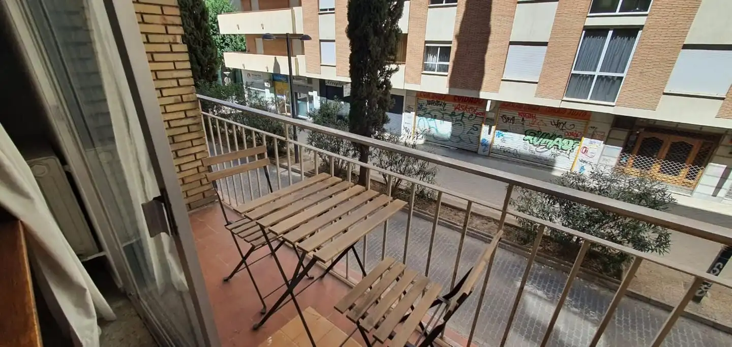 Estudio de alquiler en Calle Calle Melchor Almagro, Centro - Sagrario