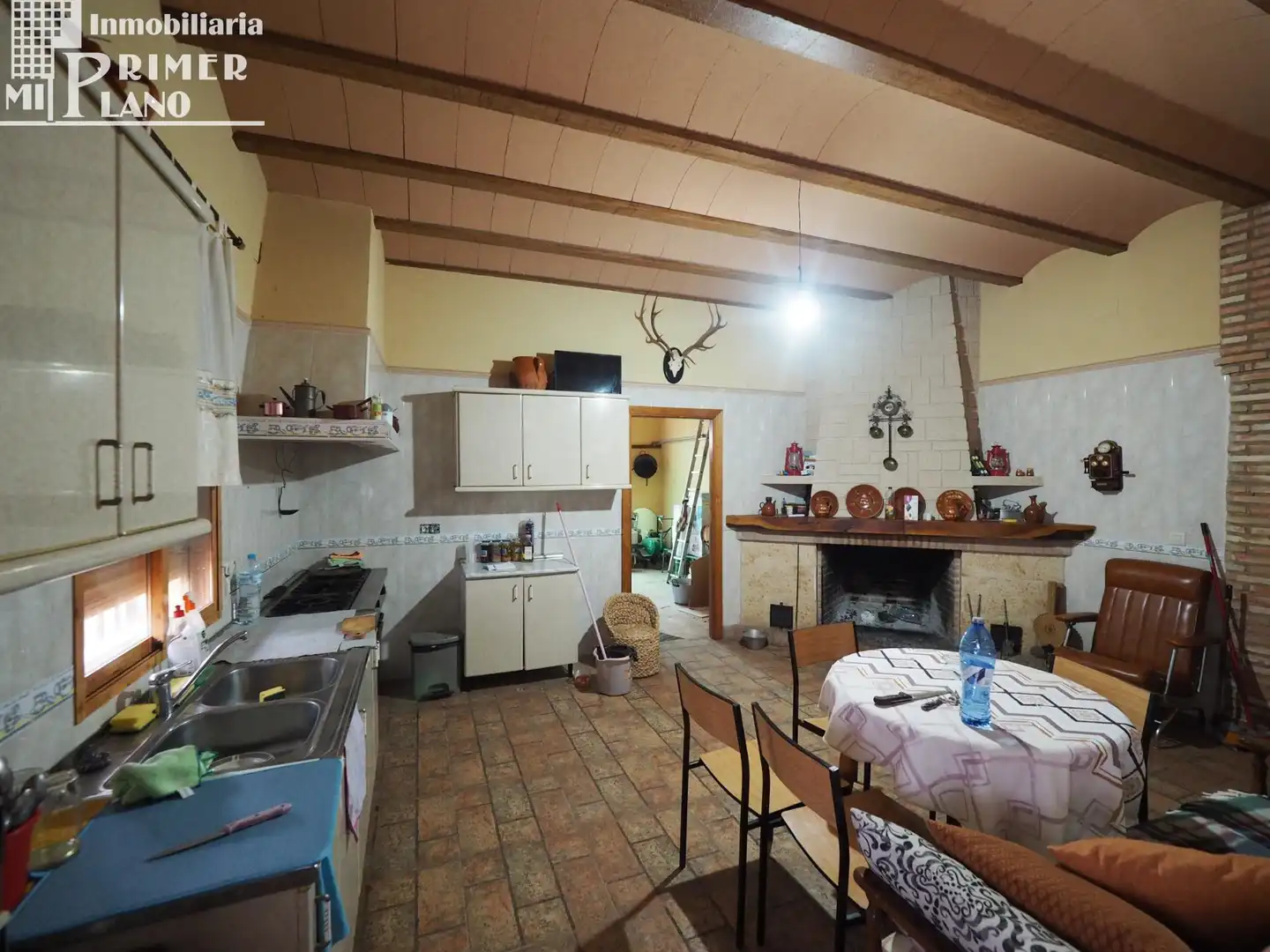 Cuina de Finca rústica en venda en Alhambra amb Aire condicionat