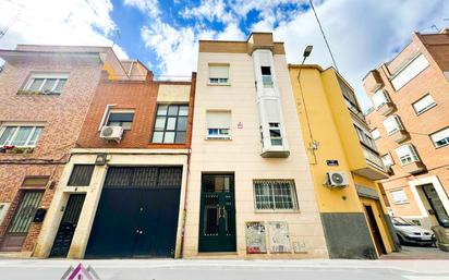 Exterior view of Flat for sale in  Madrid Capital  with Air Conditioner, Terrace and Balcony