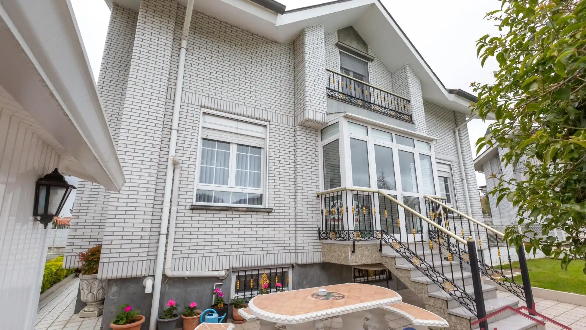 Vista exterior de Casa o chalet en venta en Arnuero con Calefacción, Jardín privado y Trastero