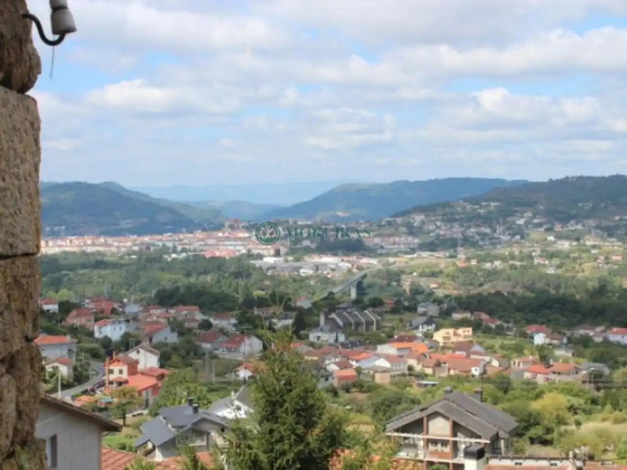 Vista exterior de Casa o chalet en venta en Ourense Capital  con Calefacción y Jardín privado