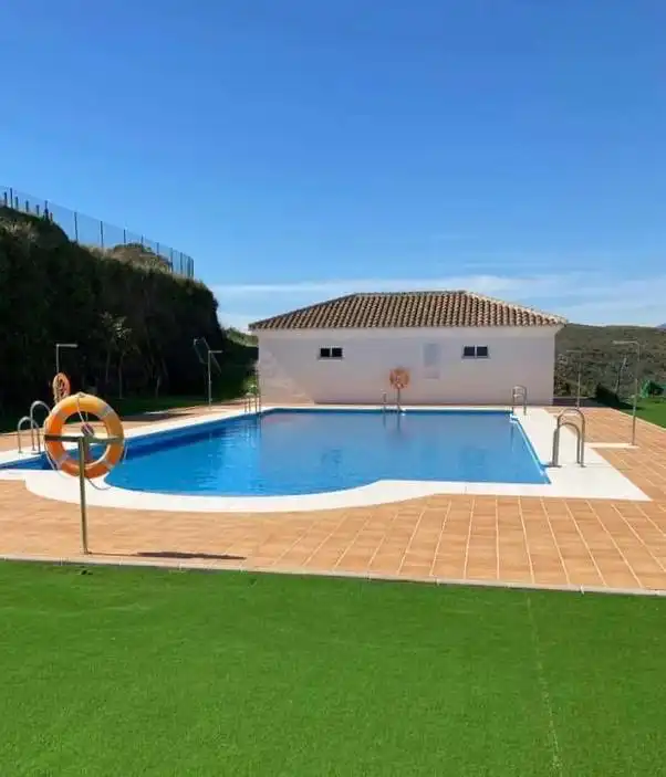 Piscina de Piso en venta en Manilva con Aire acondicionado, Calefacción y Terraza