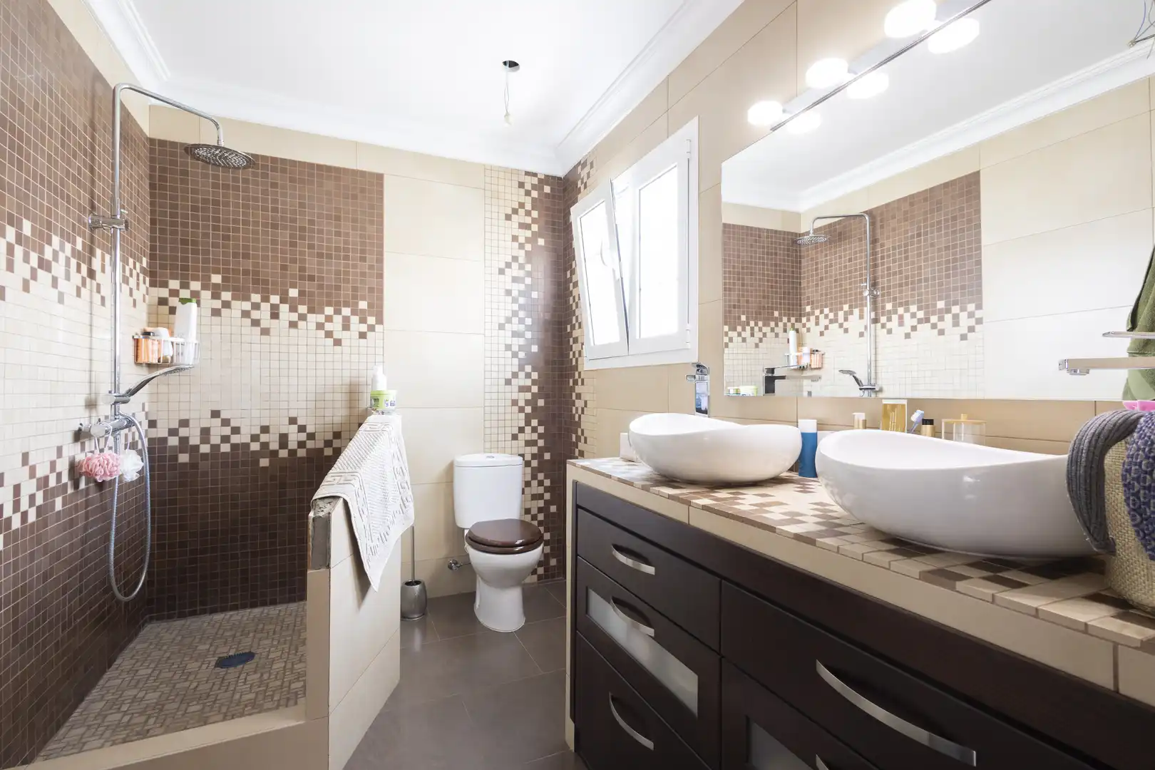 Badezimmer von Haus oder Chalet zum Verkauf in Candelaria mit Privatgarten, Terrasse und Abstellraum