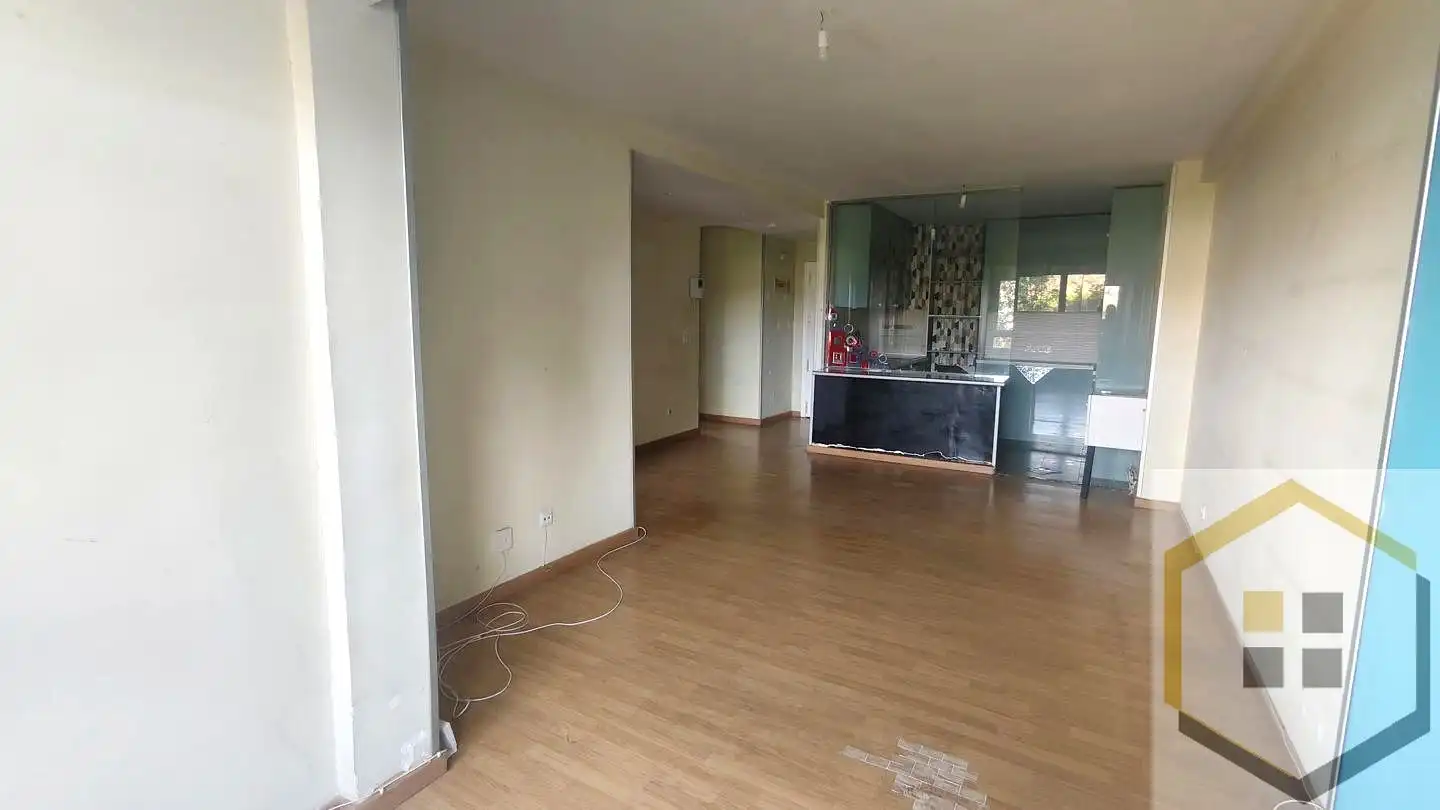 Flat for sale in Madrid  with Heating, Internet and Community pool