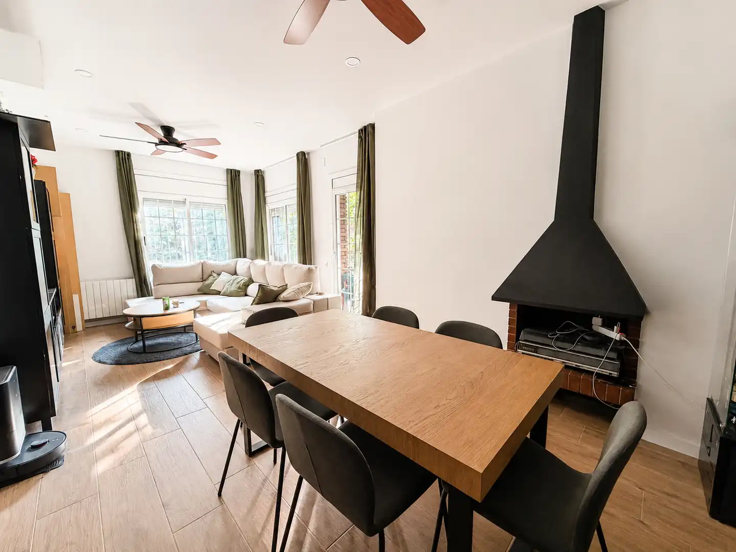 Appartamento con terrazza in vendita a Carrer de Calàbria, imagen 8