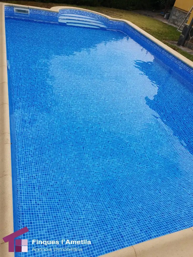 Piscina de Casa o xalet en venda en L'Ametlla del Vallès amb Aire condicionat, Calefacció i Jardí privat