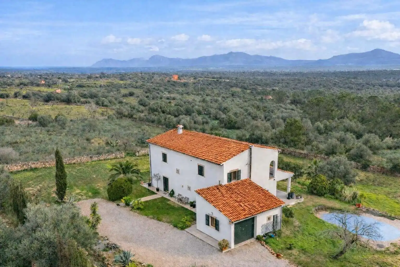 Vista exterior de Finca rústica en venda en Santa Margalida amb Moblat