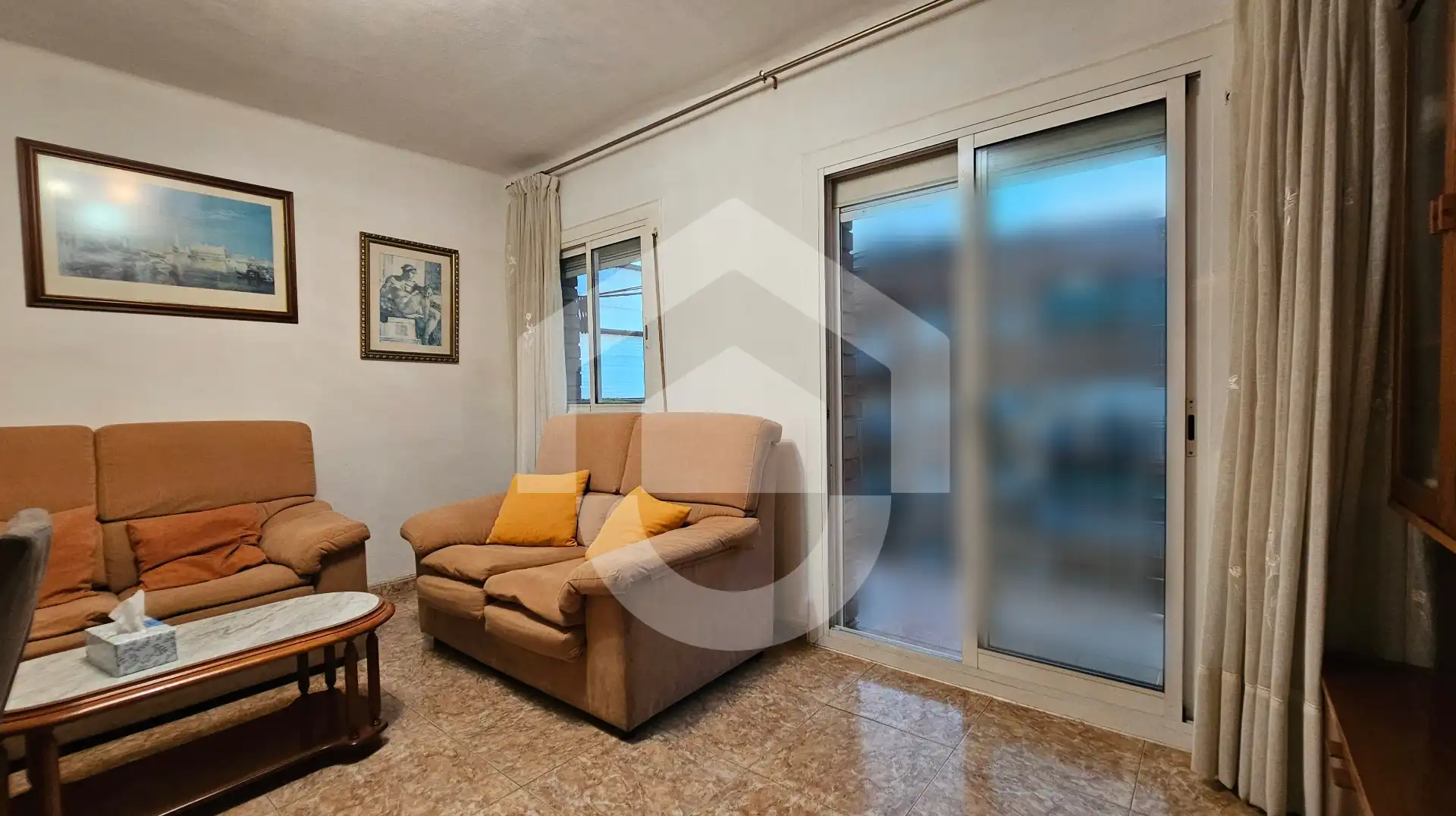 Flat with terrace for sale in Nou Barris, imagen 3