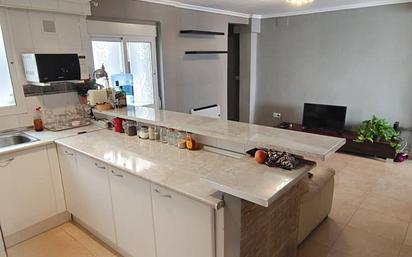 Kitchen of Flat for sale in  Valencia Capital  with Air Conditioner, Heating and Balcony