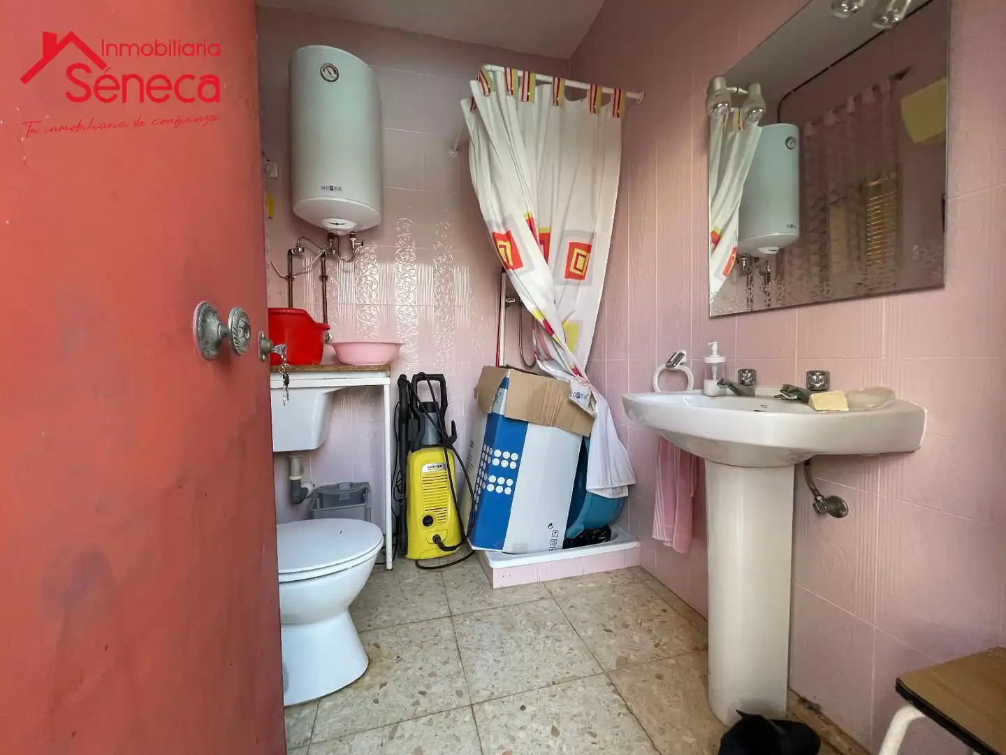 Bathroom of Houses for sale in Córdoba  with Air Conditioner, Heating and Terrace