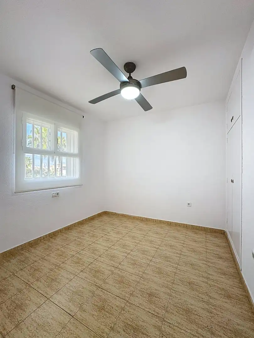 Schlafzimmer von Wohnung zum Verkauf in L'Alfàs del Pi mit Klimaanlage, Privatgarten und Terrasse